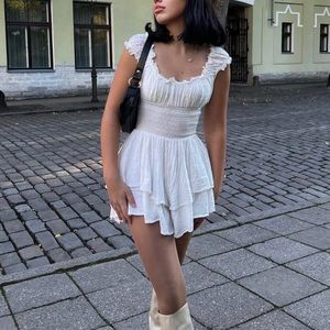 Princess Polly Romper